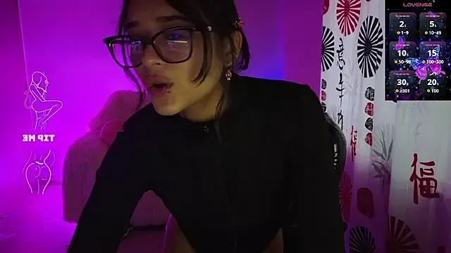 Gia_flame_ from StripChat