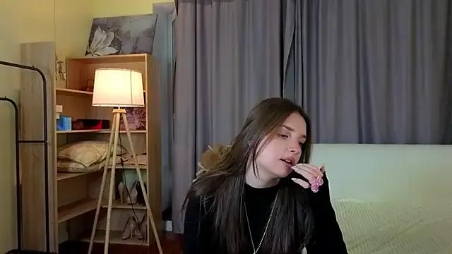 GiaKirtley from StripChat is Freechat