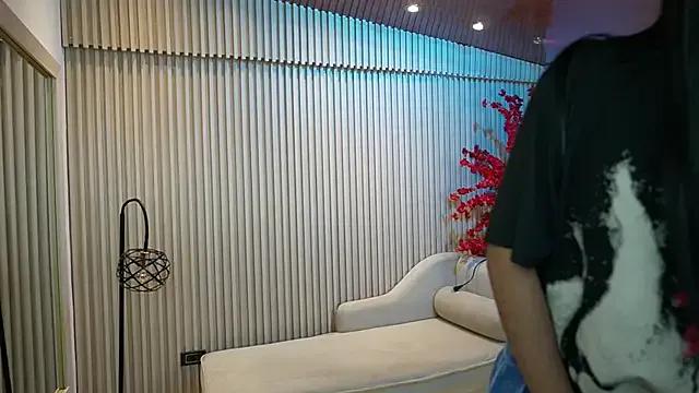 GiaNovak from StripChat is Freechat