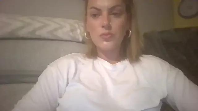 Gigi-Honey from StripChat is Freechat