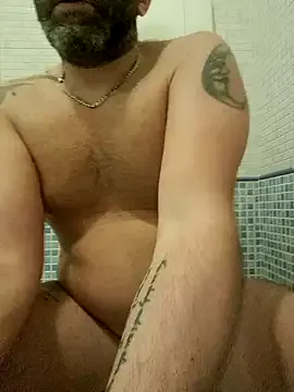 Gigi8412 from StripChat