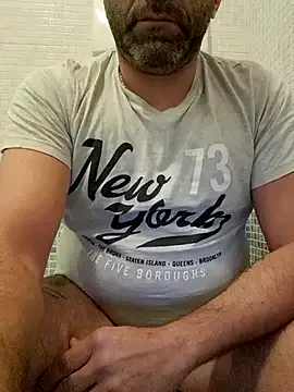 Gigi8412 from StripChat