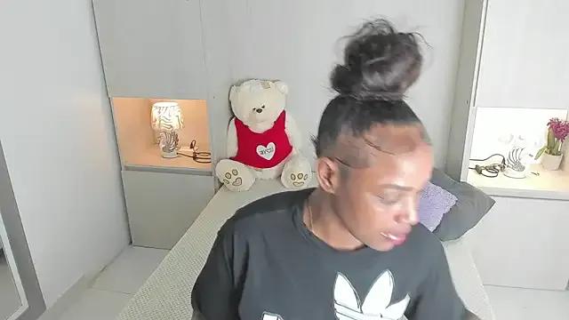 GigiMane from StripChat