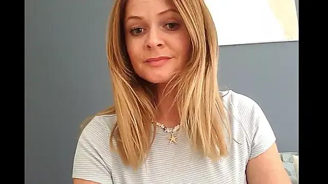Ginger-bb from StripChat is Freechat