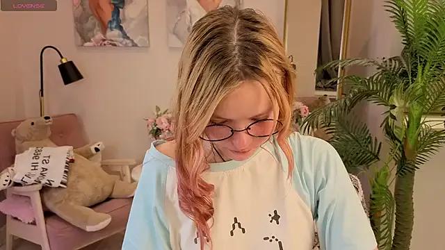 Ginger_Emma from StripChat