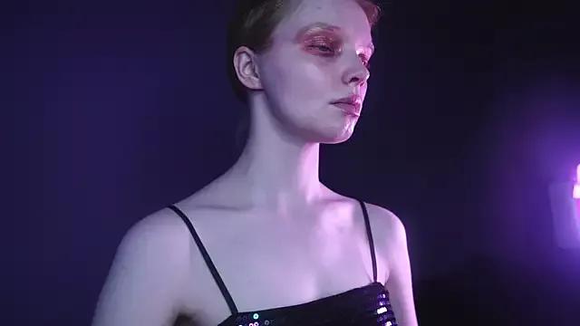 ginger_hugs from StripChat