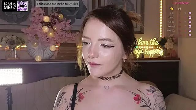 Ginger_Pie from StripChat