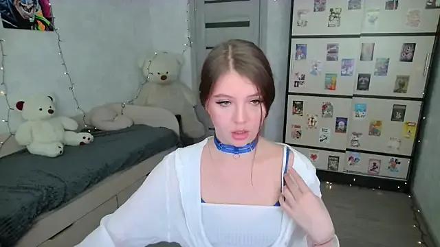 GinnyBlacky from StripChat