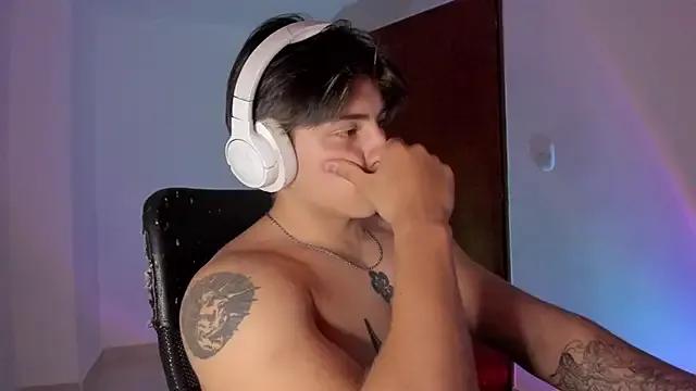 Giordano_Russo from StripChat is Freechat