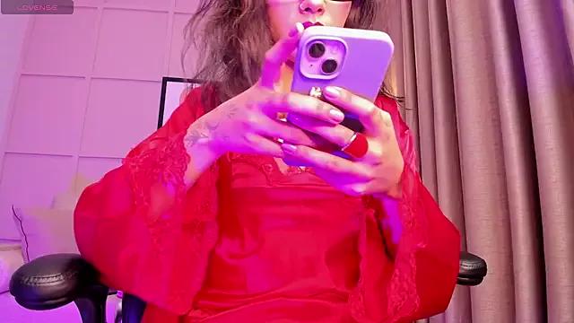 Giovanna_oliveira from StripChat is Freechat