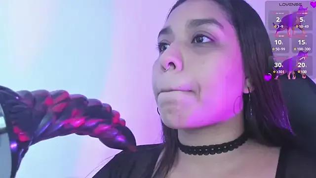 giselle_upp from StripChat is Freechat