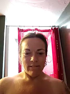 Glitt3rqueen341 from StripChat is Freechat