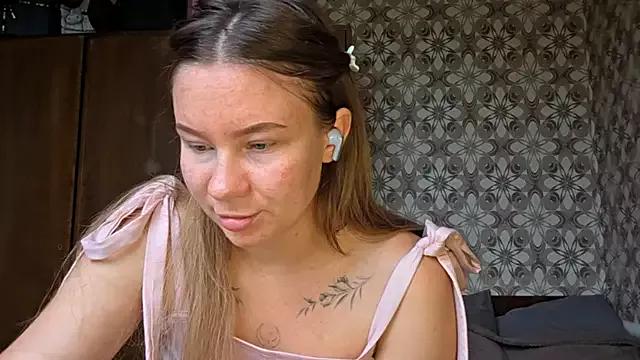 Glossy_Kissa from StripChat is Freechat