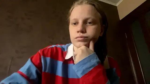 GlyndaCaver from StripChat is Freechat