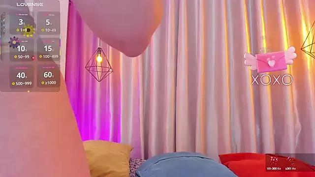 Try our streaming cams variety and talk on a personal level with our adorable girls streamers, showing off their bountiful shapes and dildos.