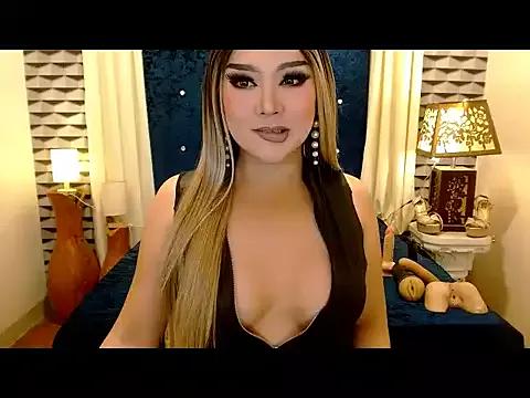 goddessALLURA from StripChat