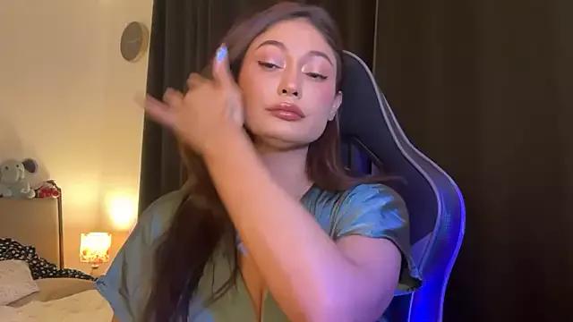 GoddessAnna from StripChat
