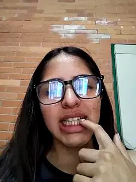 Goddesscut333 from StripChat