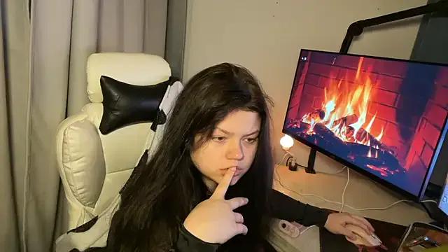 GoddessDarina from StripChat is Freechat