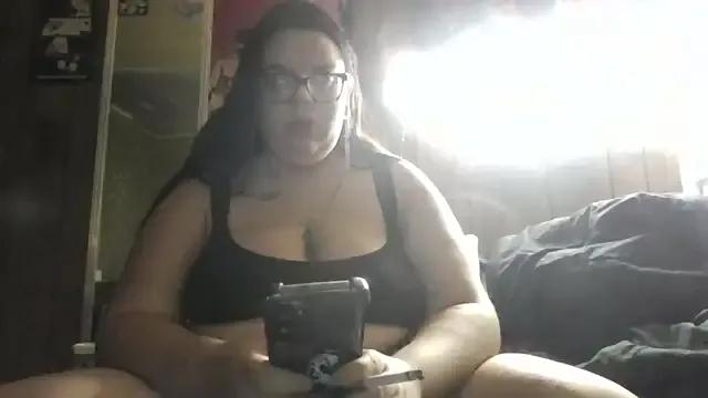 GoddessDess from StripChat