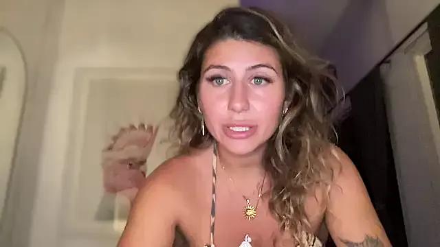Try our streaming cams variety and talk on a personal level with our adorable girls streamers, showing off their bountiful shapes and dildos.