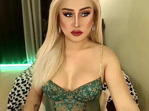 GODDESSxBELLA from StripChat