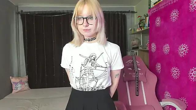 godlikegirlyy from StripChat is Freechat
