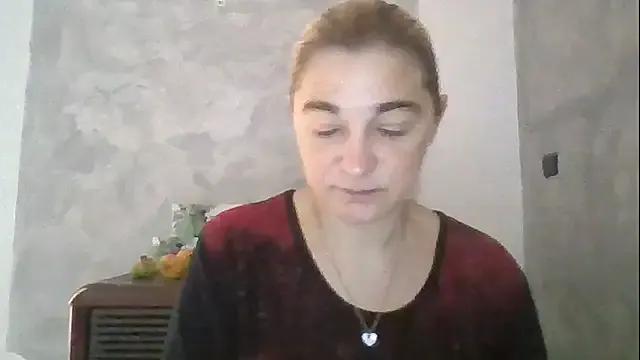 GoldenAngelMilf from StripChat is Freechat