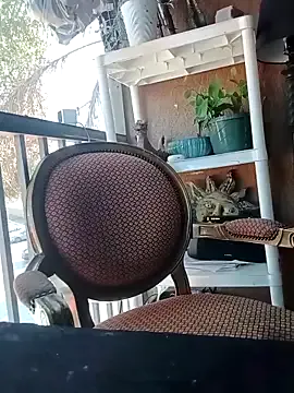 Goldenndoll from StripChat is Freechat