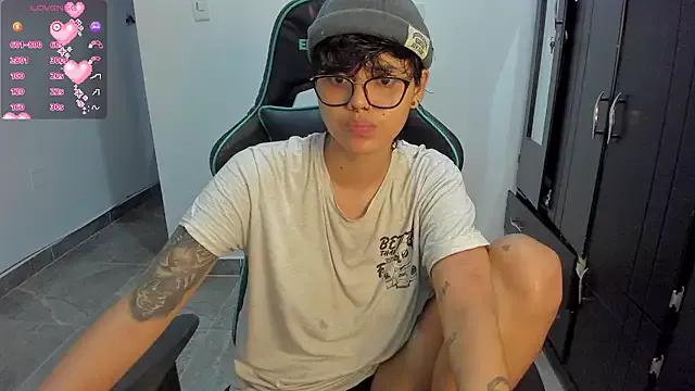 gooddess_isis from StripChat