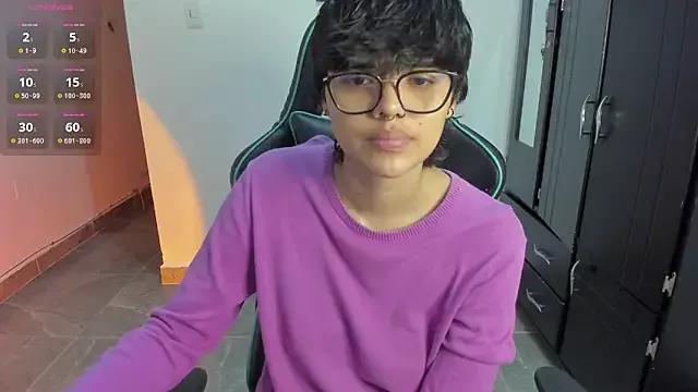 gooddess_isis from StripChat