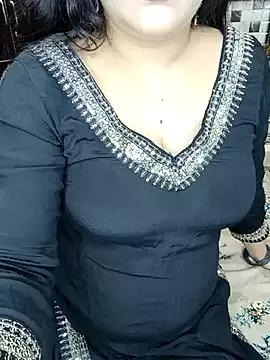 GORI_MAMM from StripChat is Freechat