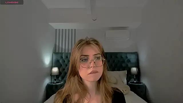 Try our streaming cams variety and talk on a personal level with our adorable girls streamers, showing off their bountiful shapes and dildos.