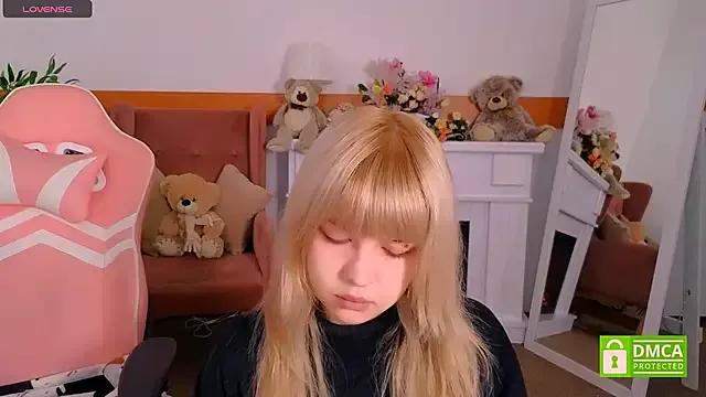 Grace_lux from StripChat is Freechat