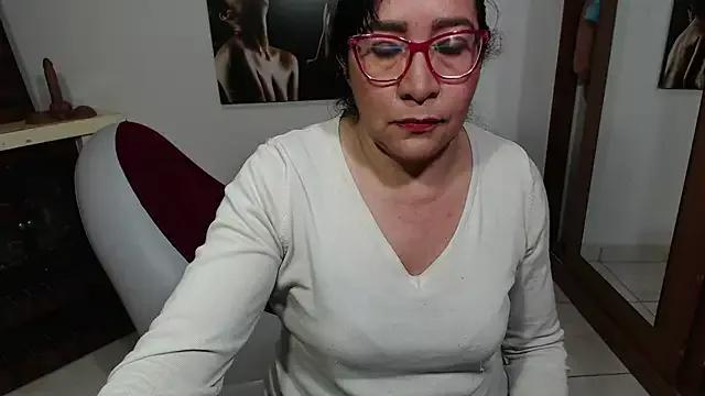 Grace_mature_milf from StripChat is Freechat