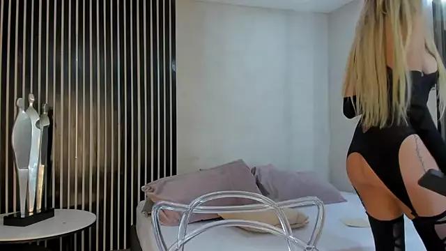 Try our streaming cams variety and talk on a personal level with our adorable girls streamers, showing off their bountiful shapes and dildos.