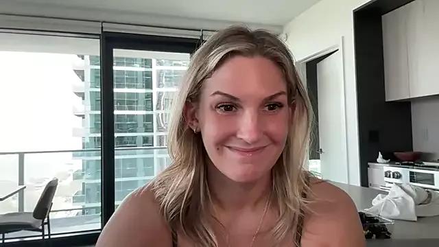 Graciemae_baexx from StripChat is Freechat