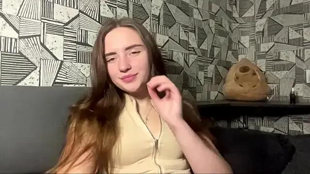 GreatMolly from StripChat is Freechat
