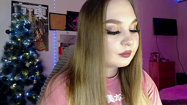 Greeenfriends6969 on StripChat 