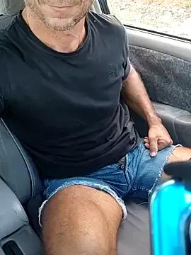 GreekGuyOutdoors from StripChat