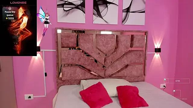 green_lovv from StripChat is Freechat