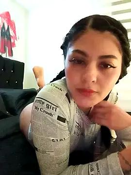 Greichellroberts from StripChat is Freechat