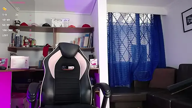 GretaVoss_ from StripChat is Freechat