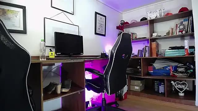 Try our streaming cams variety and talk on a personal level with our adorable girls streamers, showing off their bountiful shapes and dildos.