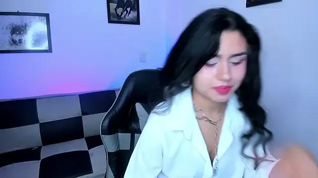 GwenHazel from StripChat is Freechat