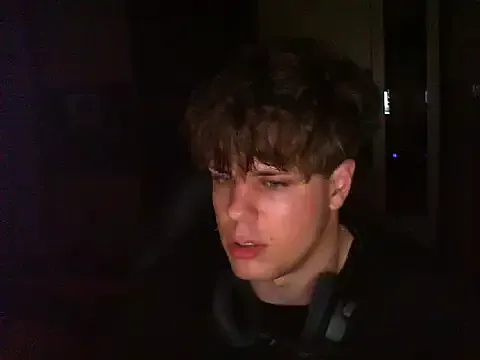 GymGuy0505 on StripChat 