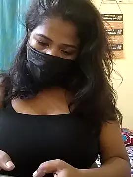 HAANNIAA from StripChat is Freechat