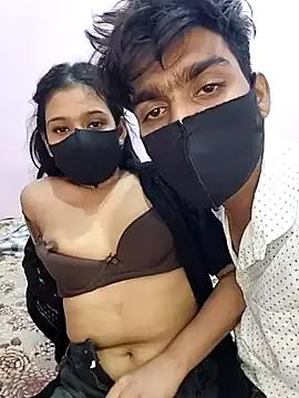Haavsi_couple from StripChat