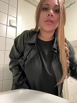 HaileyDiana from StripChat is Group