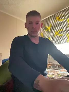 HairyBunny from StripChat is Freechat
